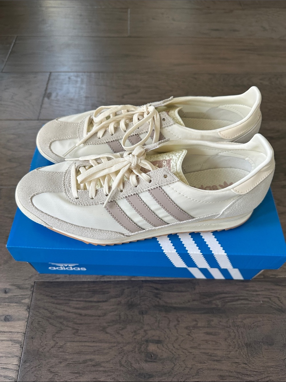 adidas Women's SL 72 OG-Off White / Wonder Taupe / Wonder White-size 9.5